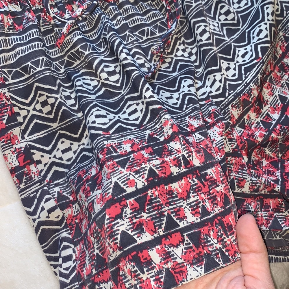 Patterned romper - Picture 5 of 10